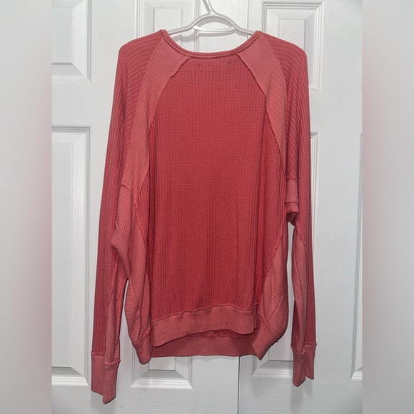 We The Free Woman’s VNeck Shirt - Picture 4 of 7